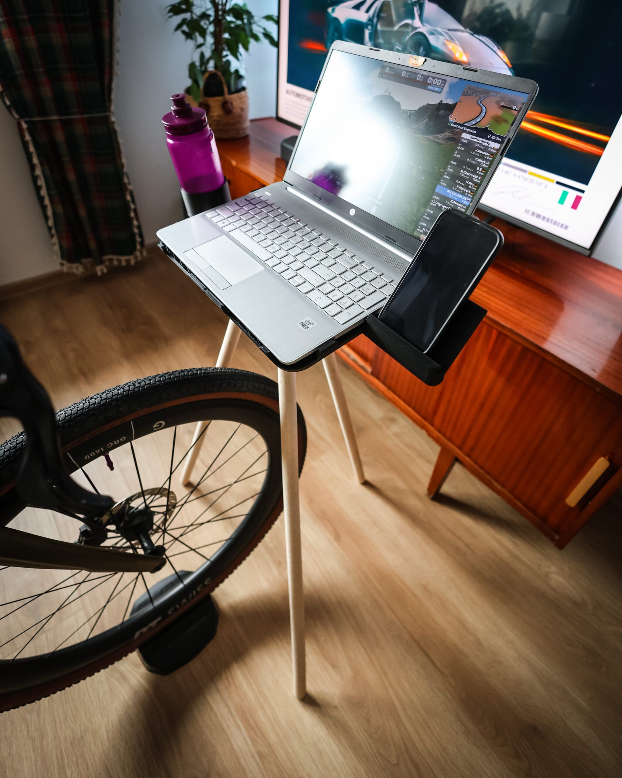 stolik do trenażera 2k26 - obrazek 7