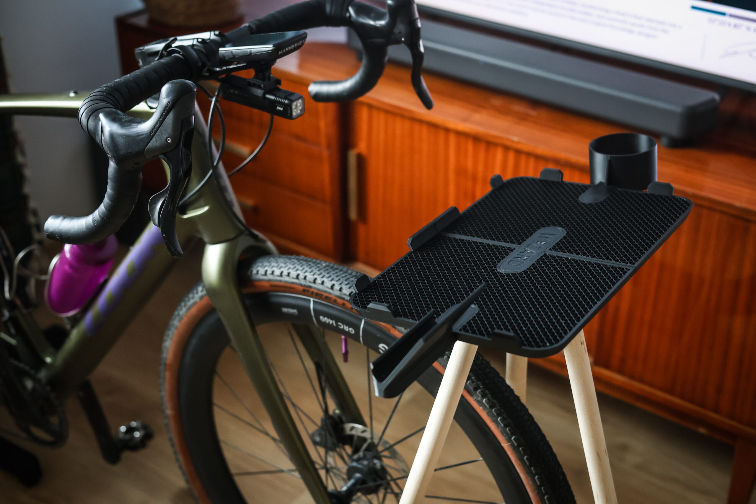 stolik do trenażera 2k26 - obrazek 9