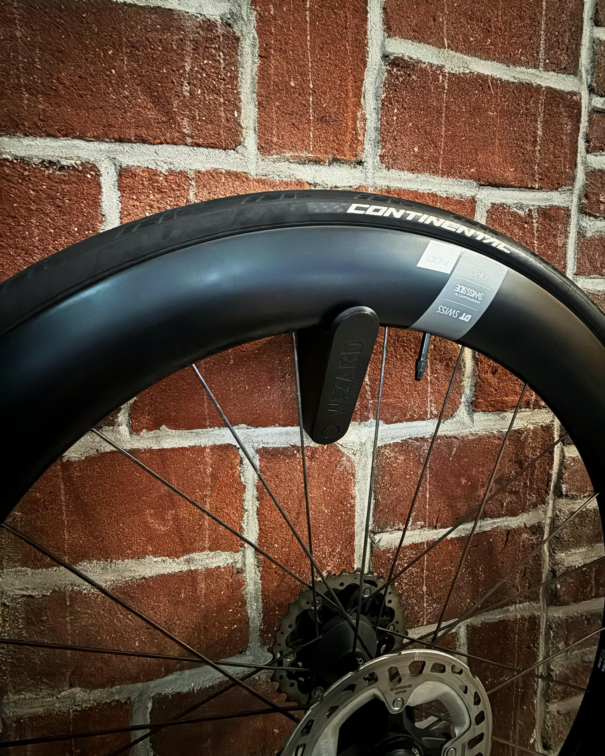 Uchwyt ścienny na koło Grappa